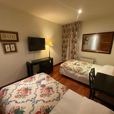 Ch Hostal Victoria Куэнка Экстерьер фото