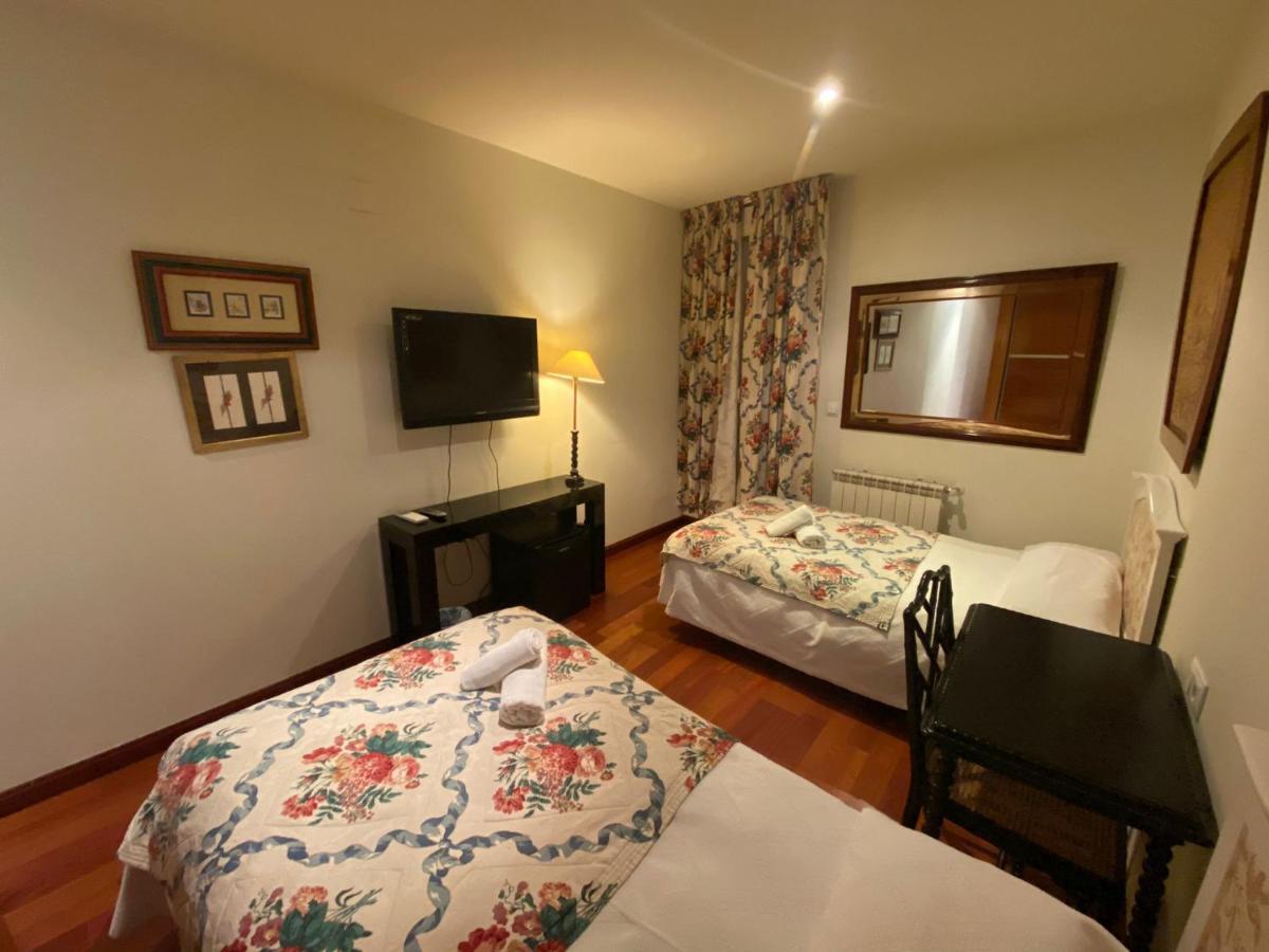 Ch Hostal Victoria Куэнка Экстерьер фото