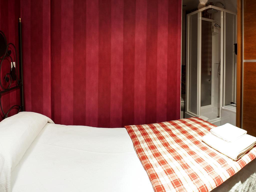 Ch Hostal Victoria Куэнка Экстерьер фото