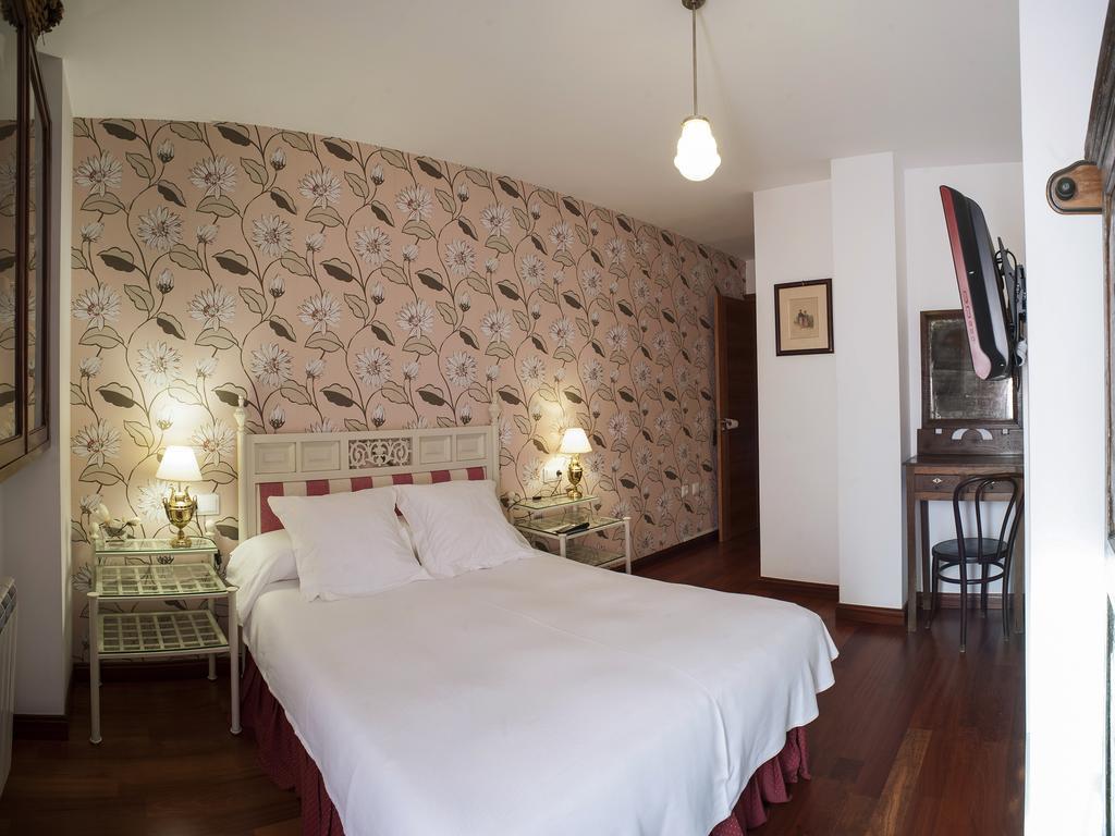 Ch Hostal Victoria Куэнка Экстерьер фото