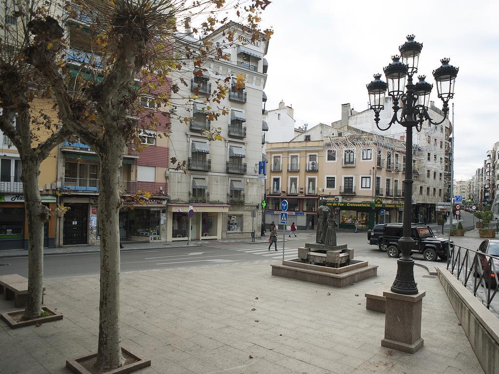 Ch Hostal Victoria Куэнка Экстерьер фото