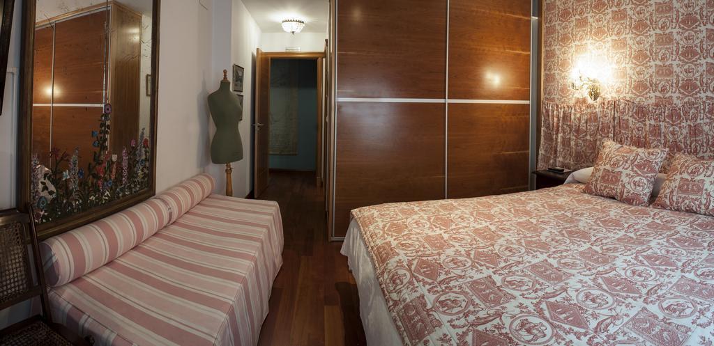 Ch Hostal Victoria Куэнка Экстерьер фото